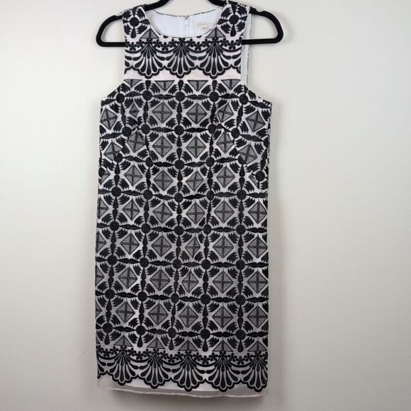 Shoshanna Embroidered Black & White Overlay Sleeveless Shift Dress Size 4